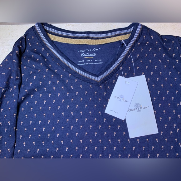 Chaos & Craft and Flow Tee Bundle NWT/EUC - Picture 3 of 5